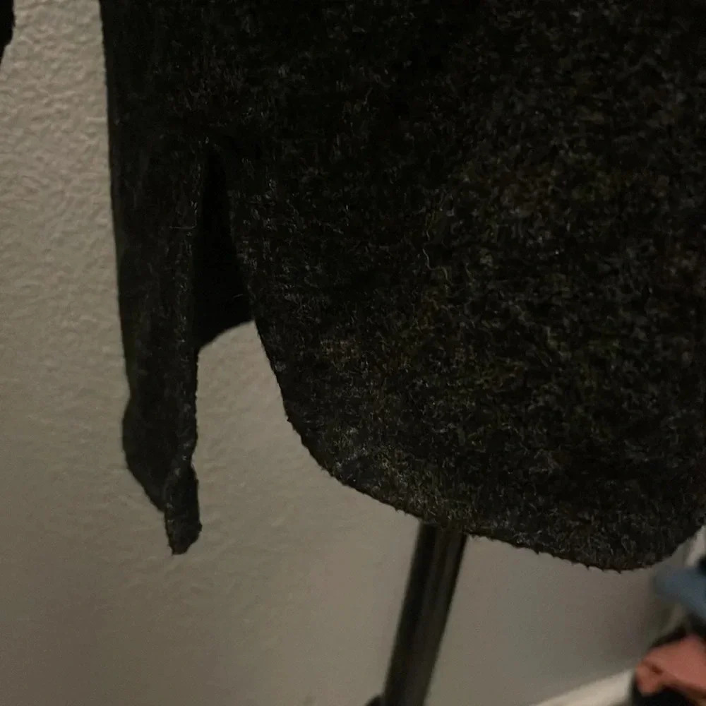 Hacci Cowl Neck Maternity Sweatshirt - Picture 5 of 10